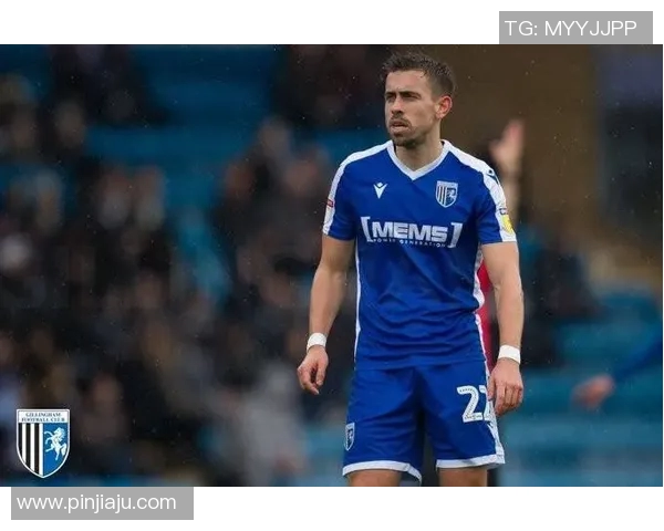 吉林汉姆迎战卢顿展现实力之争期待精彩对决与激烈竞争