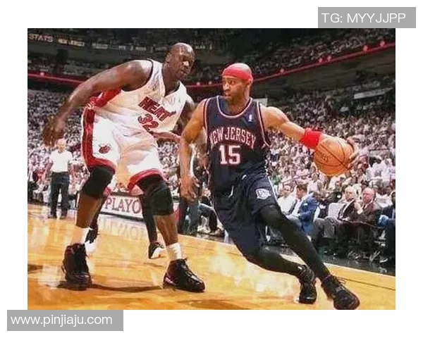 篮球明星穿篮球袜展现运动风采与时尚魅力的完美结合